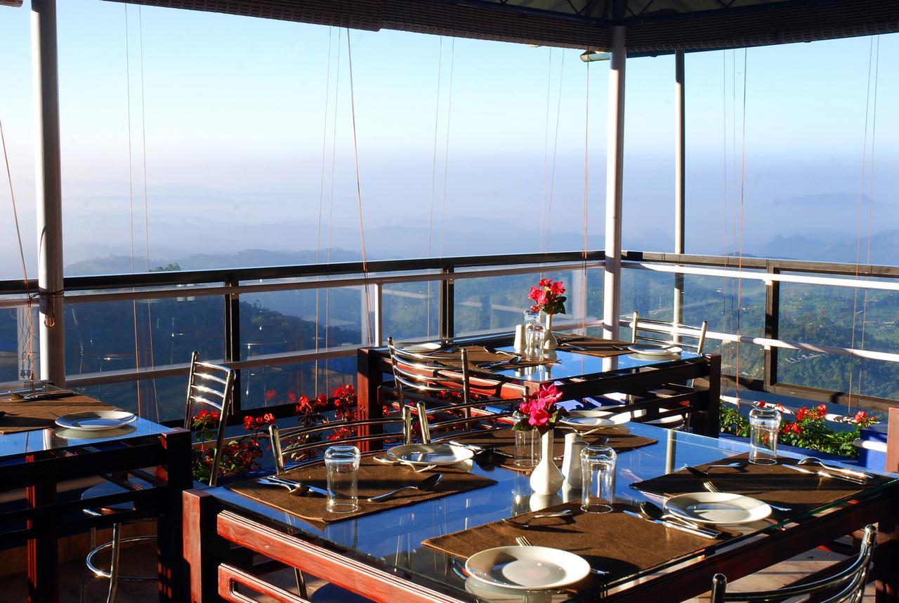 Holly Hock Bed & Breakfast Munnar Bagian luar foto